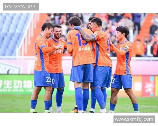 中场怒推对手！克雷桑哑火又失控，泰山真需求这种“招引型”前锋？